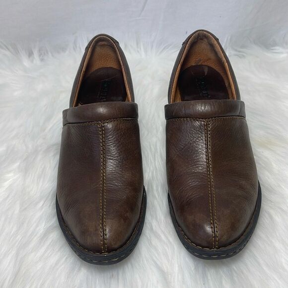 Born Brown Pebbled Leather Slip On Heels Sz 8.5 - Picture 2 of 6